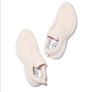 APL @ Lululemon - Techloom Pro, Nude Cashmere, 10